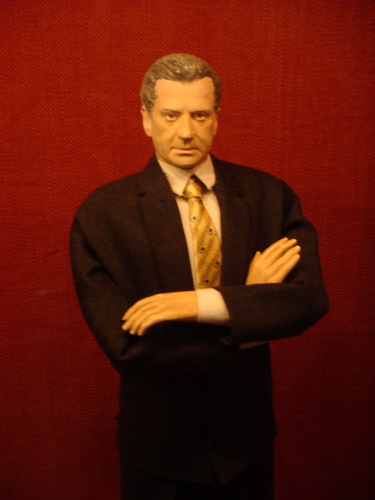 After a while every mayor of Athens are turned into a doll... it´s mysterious...