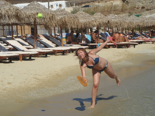 Beach tennis Dina style