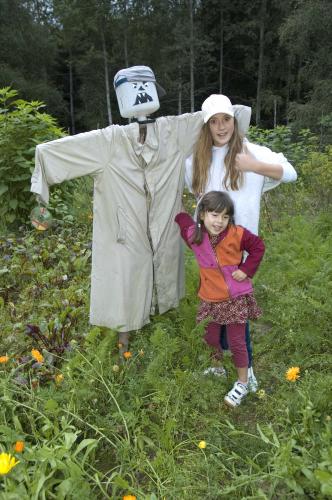 Fågelskrämman, Iris och Diana